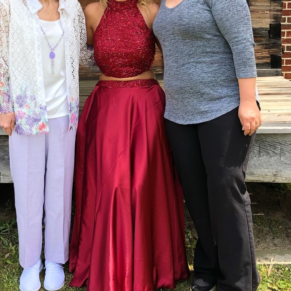 Prom dress - Picture 2 of 3